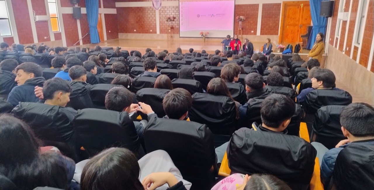 Universidad de La Serena dicta charla vocacional a los/as estudiantes de 4° Medio